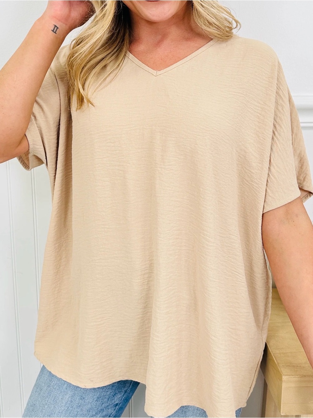 Women’s V-Neck Relaxed Top - Beige